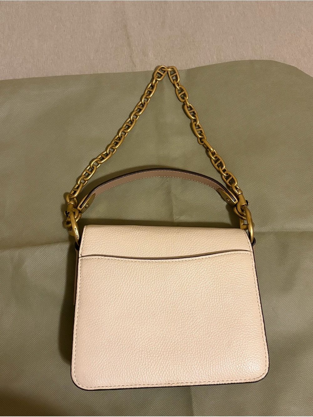 Coach Bag Cream Leather and Canvas Shoulder Bag with Gold Chain - Picture 3 of 5